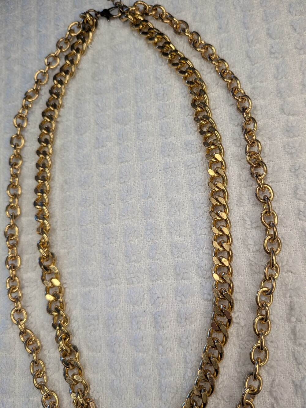 Gold Rhinestone Heart and skeleton Key Layered Necklace - Picture 6 of 11